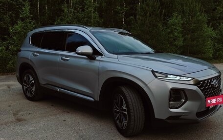 Hyundai Santa Fe IV, 2019 год, 3 050 000 рублей, 2 фотография