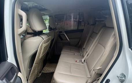 Toyota Land Cruiser Prado 150 рестайлинг 2, 2018 год, 6 700 000 рублей, 7 фотография