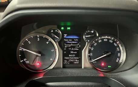 Toyota Land Cruiser Prado 150 рестайлинг 2, 2018 год, 6 700 000 рублей, 11 фотография