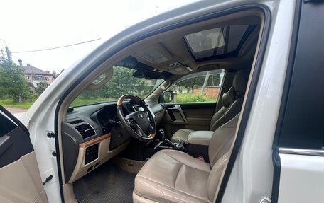 Toyota Land Cruiser Prado 150 рестайлинг 2, 2018 год, 6 700 000 рублей, 5 фотография