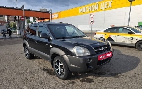 Hyundai Tucson III, 2005 год, 700 000 рублей, 2 фотография