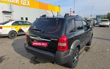 Hyundai Tucson III, 2005 год, 700 000 рублей, 5 фотография