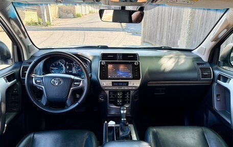 Toyota Land Cruiser Prado 150 рестайлинг 2, 2017 год, 4 750 000 рублей, 5 фотография