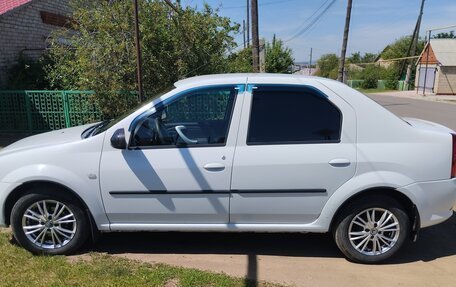 Renault Logan I, 2013 год, 520 000 рублей, 2 фотография