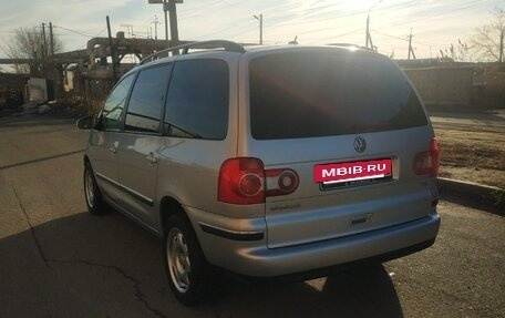 Volkswagen Sharan I рестайлинг, 2005 год, 780 000 рублей, 2 фотография