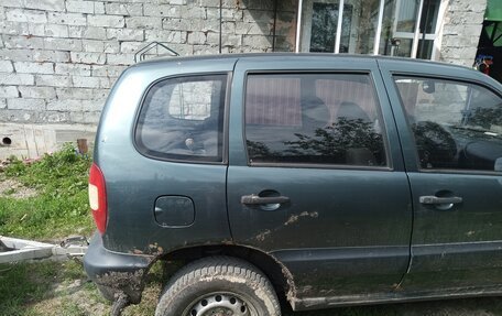 Chevrolet Niva I рестайлинг, 2006 год, 320 000 рублей, 2 фотография