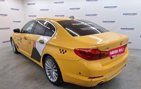 BMW 5 серия, 2019 год, 2 999 000 рублей, 4 фотография