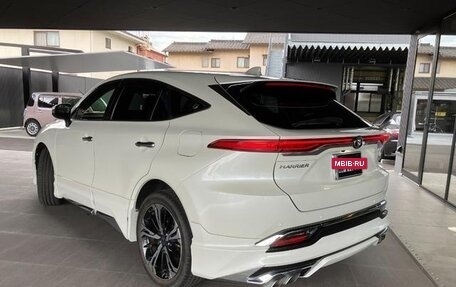 Toyota Harrier, 2020 год, 2 500 000 рублей, 2 фотография