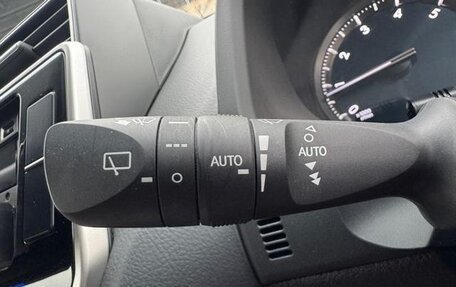 Toyota Land Cruiser Prado 150 рестайлинг 2, 2021 год, 3 500 000 рублей, 23 фотография