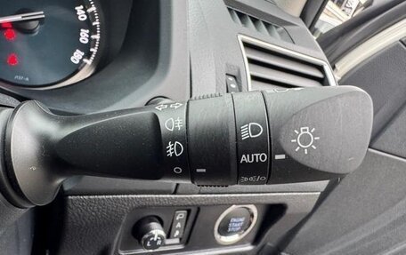 Toyota Land Cruiser Prado 150 рестайлинг 2, 2021 год, 3 500 000 рублей, 22 фотография
