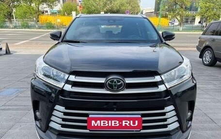 Toyota Highlander III, 2021 год, 3 077 548 рублей, 2 фотография
