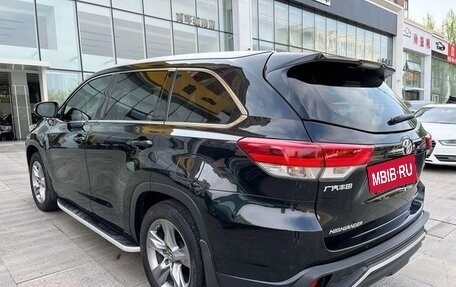 Toyota Highlander III, 2021 год, 3 077 548 рублей, 3 фотография