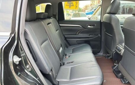 Toyota Highlander III, 2021 год, 3 077 548 рублей, 13 фотография