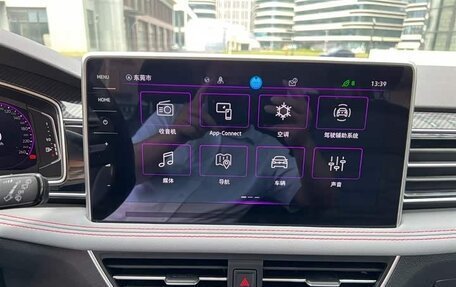 Volkswagen Tiguan II, 2022 год, 2 780 000 рублей, 15 фотография