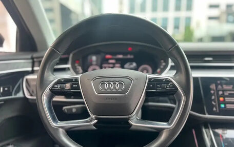 Audi A8, 2021 год, 5 900 000 рублей, 19 фотография