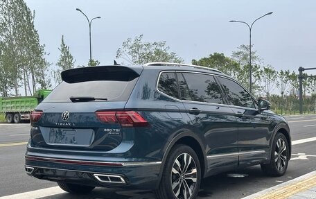 Volkswagen Tiguan II, 2022 год, 3 400 000 рублей, 10 фотография
