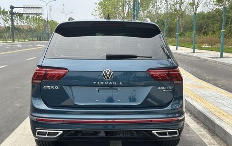 Volkswagen Tiguan II, 2022 год, 3 400 000 рублей, 9 фотография