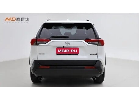 Toyota RAV4, 2023 год, 2 269 000 рублей, 4 фотография