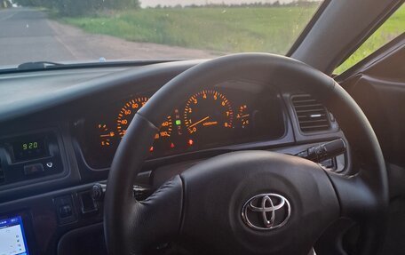 Toyota Mark II VIII (X100), 2000 год, 950 000 рублей, 13 фотография