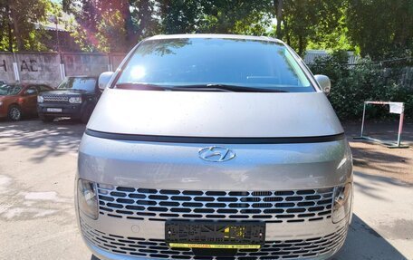 Hyundai Staria, 2023 год, 5 500 000 рублей, 24 фотография