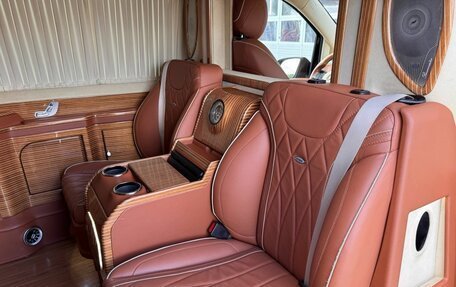 Mercedes-Benz Vito, 2019 год, 6 500 000 рублей, 20 фотография