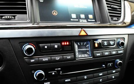 Hyundai Genesis II, 2016 год, 1 730 000 рублей, 7 фотография