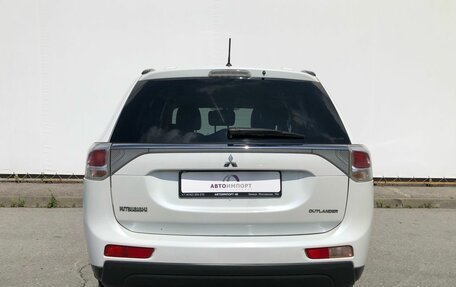 Mitsubishi Outlander III рестайлинг 3, 2012 год, 1 315 000 рублей, 6 фотография