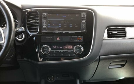 Mitsubishi Outlander III рестайлинг 3, 2012 год, 1 315 000 рублей, 15 фотография