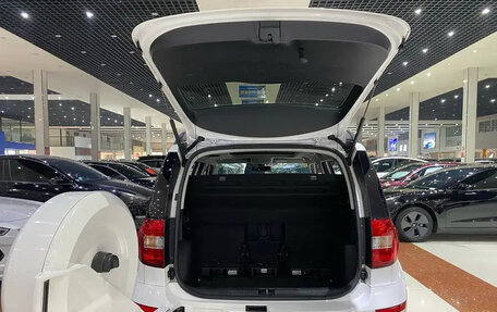 Skoda Yeti I рестайлинг, 2016 год, 1 600 055 рублей, 17 фотография