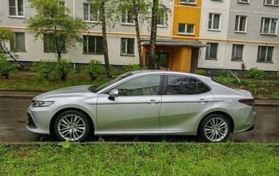 Toyota Camry, 2023 год, 3 050 000 рублей, 1 фотография