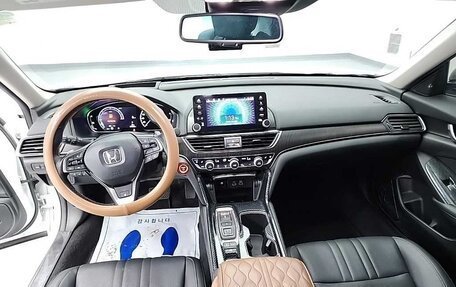 Honda Accord IX рестайлинг, 2021 год, 1 912 000 рублей, 16 фотография