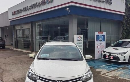 Toyota Vios III, 2022 год, 1 060 000 рублей, 2 фотография