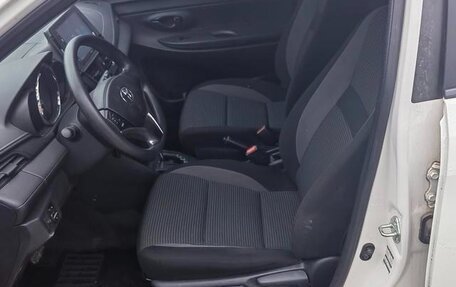 Toyota Vios III, 2022 год, 1 060 000 рублей, 9 фотография