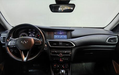 Infiniti QX30, 2017 год, 2 098 000 рублей, 12 фотография