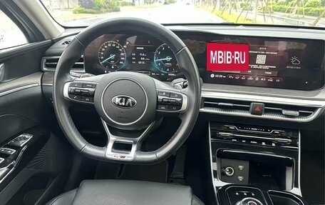 KIA K5, 2021 год, 2 200 000 рублей, 5 фотография
