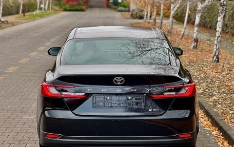 Toyota Camry, 2025 год, 4 390 000 рублей, 7 фотография
