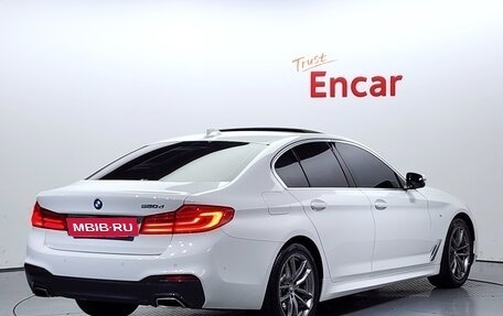 BMW 5 серия, 2019 год, 2 943 000 рублей, 2 фотография
