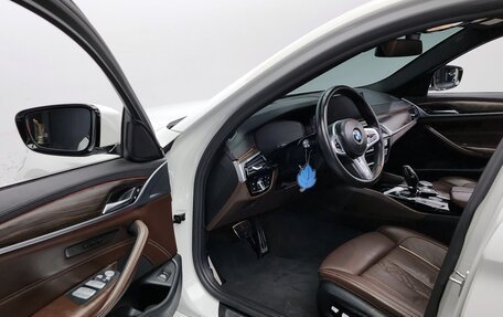 BMW 5 серия, 2019 год, 2 943 000 рублей, 20 фотография