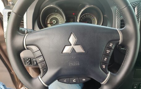 Mitsubishi Pajero IV, 2015 год, 3 100 000 рублей, 10 фотография