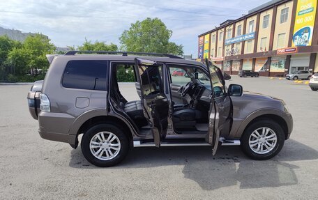 Mitsubishi Pajero IV, 2015 год, 3 100 000 рублей, 17 фотография