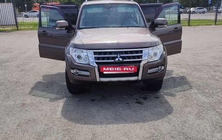 Mitsubishi Pajero IV, 2015 год, 3 100 000 рублей, 16 фотография