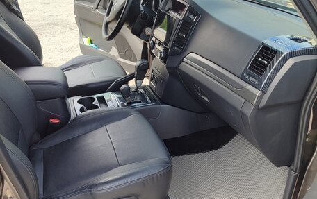 Mitsubishi Pajero IV, 2015 год, 3 100 000 рублей, 35 фотография