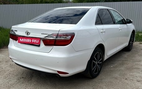 Toyota Camry, 2015 год, 1 680 000 рублей, 2 фотография