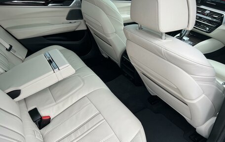 BMW 6 серия, 2018 год, 4 000 000 рублей, 2 фотография