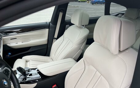 BMW 6 серия, 2018 год, 4 000 000 рублей, 10 фотография