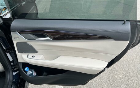 BMW 6 серия, 2018 год, 4 000 000 рублей, 19 фотография