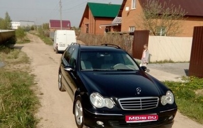 Mercedes-Benz C-Класс, 2005 год, 720 000 рублей, 1 фотография