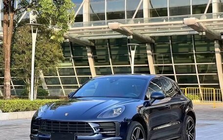 Porsche Macan I рестайлинг, 2022 год, 5 600 000 рублей, 1 фотография