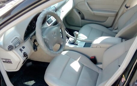Mercedes-Benz C-Класс, 2005 год, 720 000 рублей, 5 фотография
