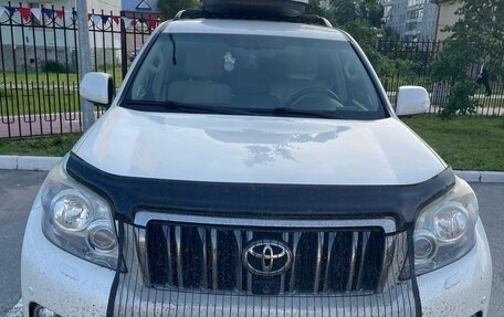 Toyota Land Cruiser Prado 150 рестайлинг 2, 2009 год, 3 100 000 рублей, 6 фотография